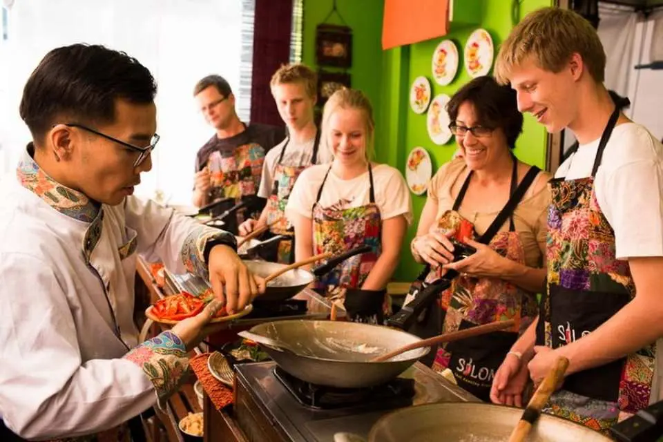 Silom Thai Cooking School 4 day, 3 night package