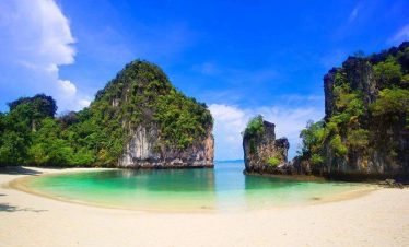 Discover golfing in islands at Phang Nga and for 4D3N