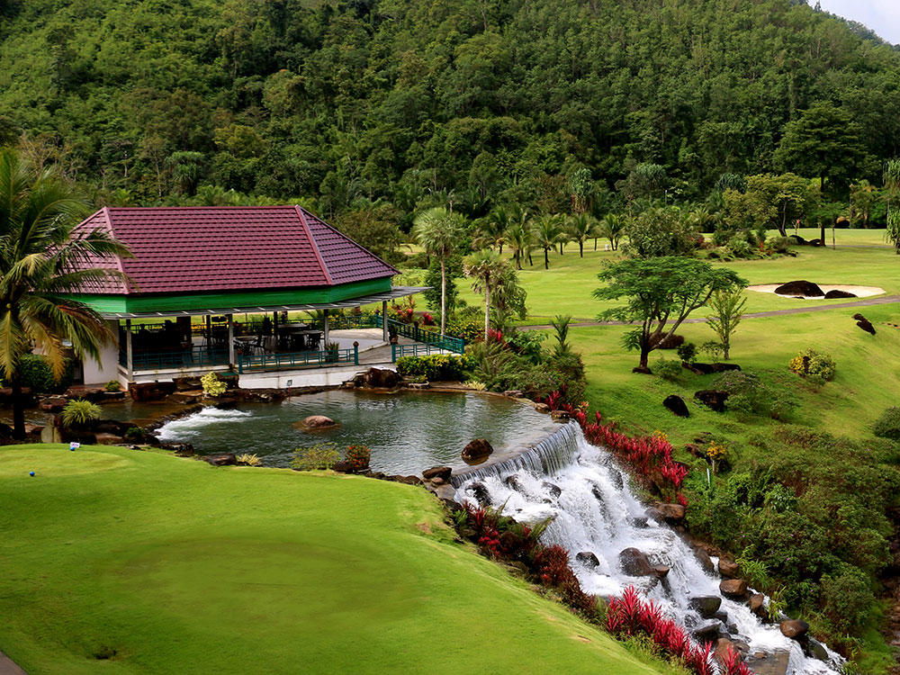 Discover golfing in islands at Phang Nga and for 4D3N