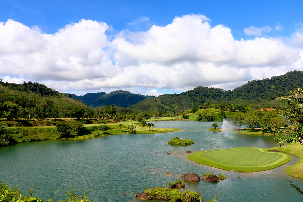 Discover golfing in islands at Phang Nga and for 4D3N