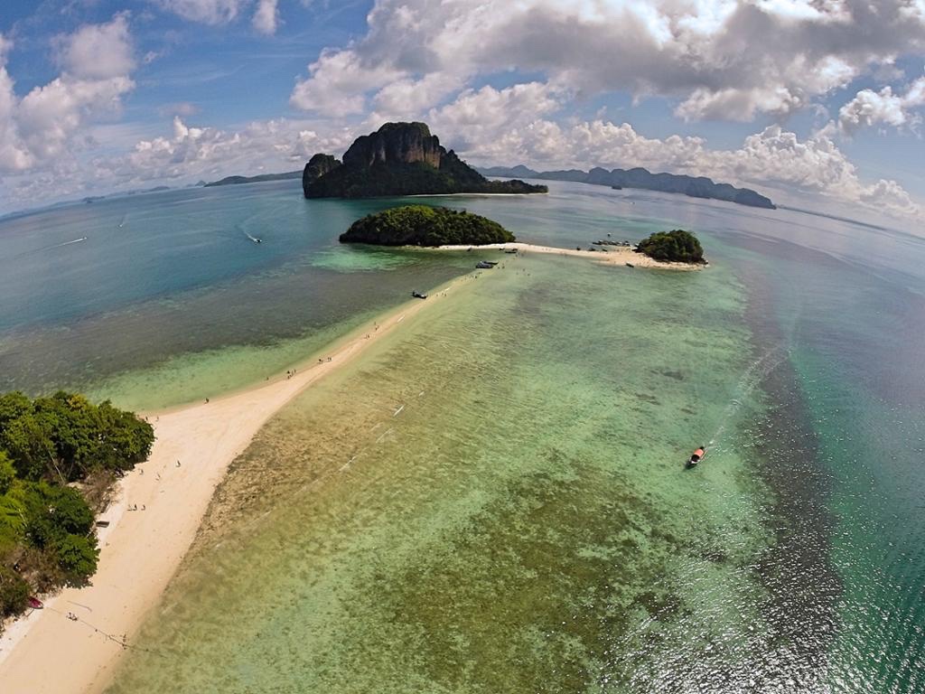 Koh Hong and Koh Yao Noi Tour