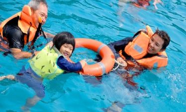 Snorkeling Day Trip: Wooden Boat Tour + Lunch - 4 Islands