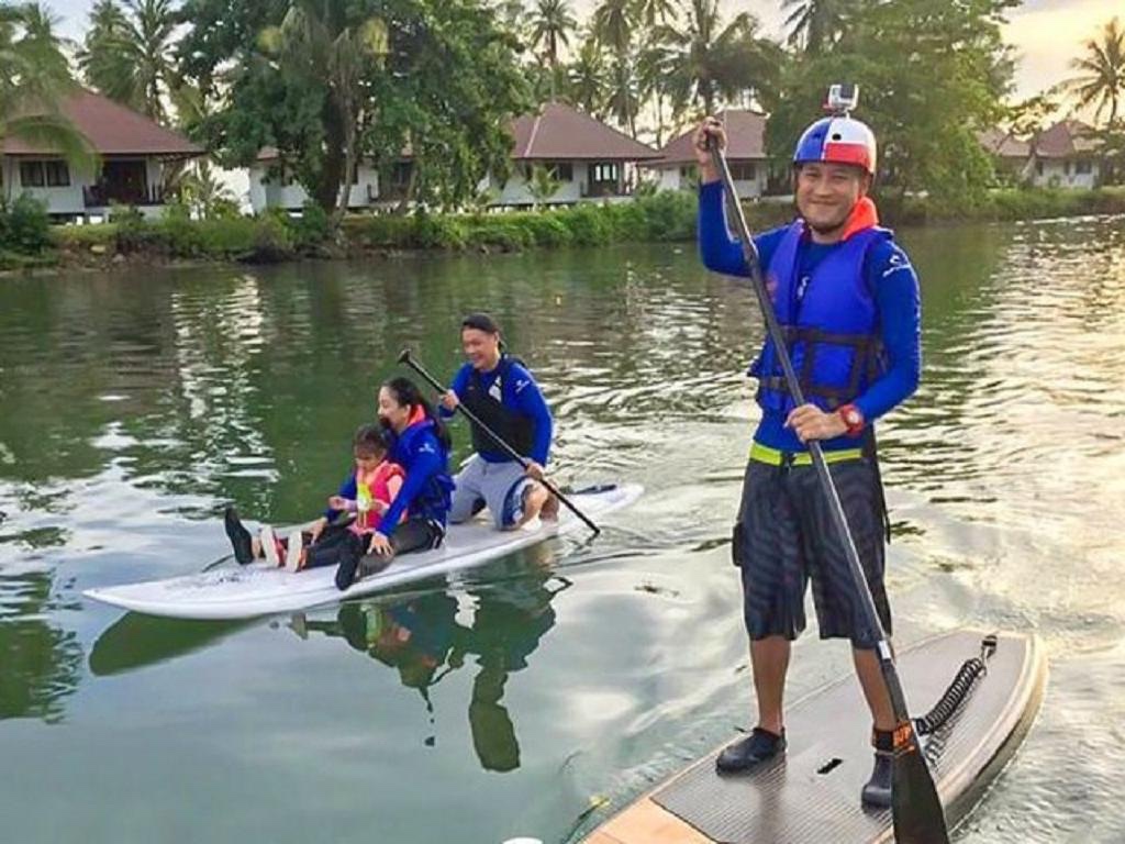 Stand Up Paddle Board - 1 hour