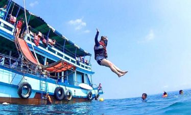 Snorkeling Day Trip: Wooden Boat Tour + Lunch - 4 Islands