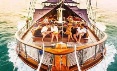 Boutique Cruise To Angthong Marine Park